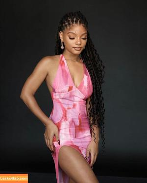 Halle Bailey фото #1019