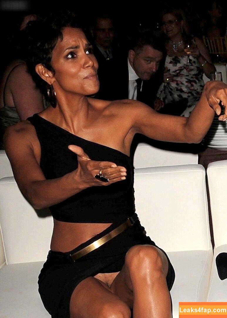 Halle Berry / halleberry / hberry01 leaked photo photo #0176