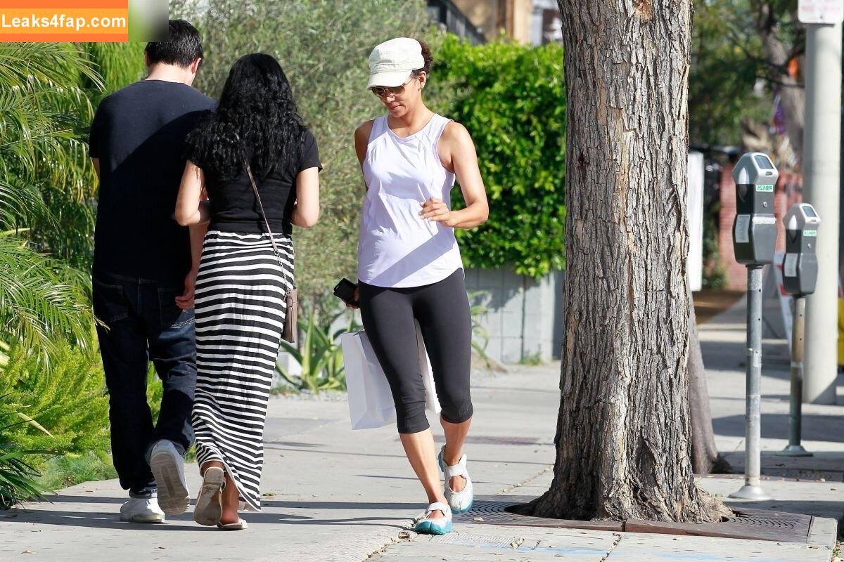 Halle Berry / halleberry / hberry01 leaked photo photo #0245
