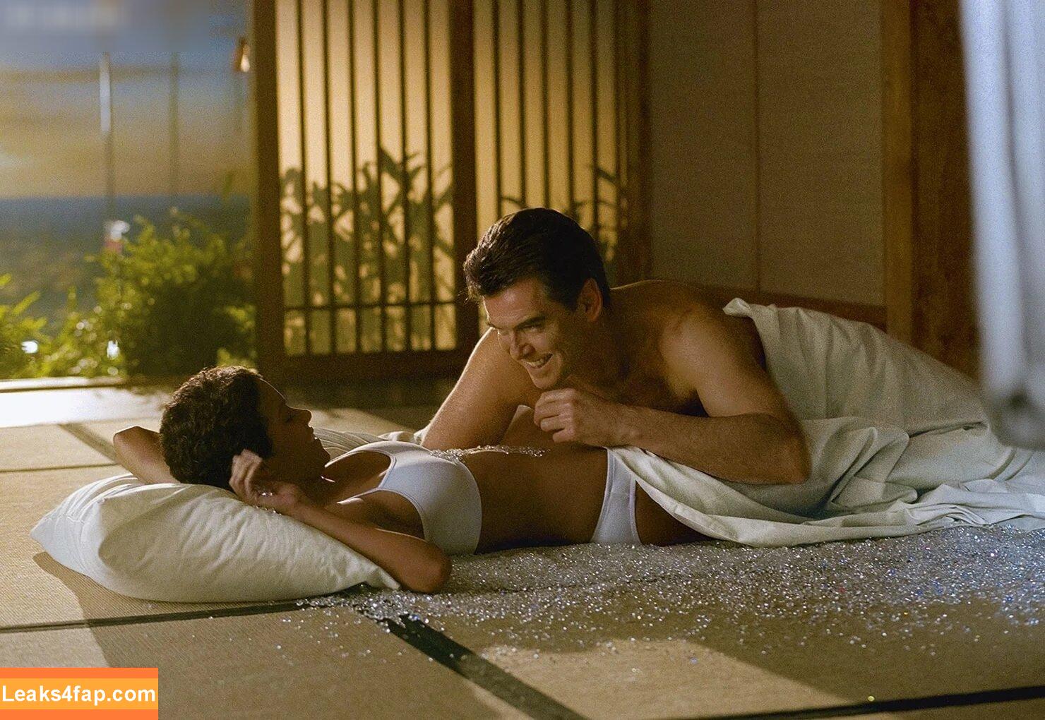 Halle Berry / halleberry / hberry01 leaked photo photo #0280