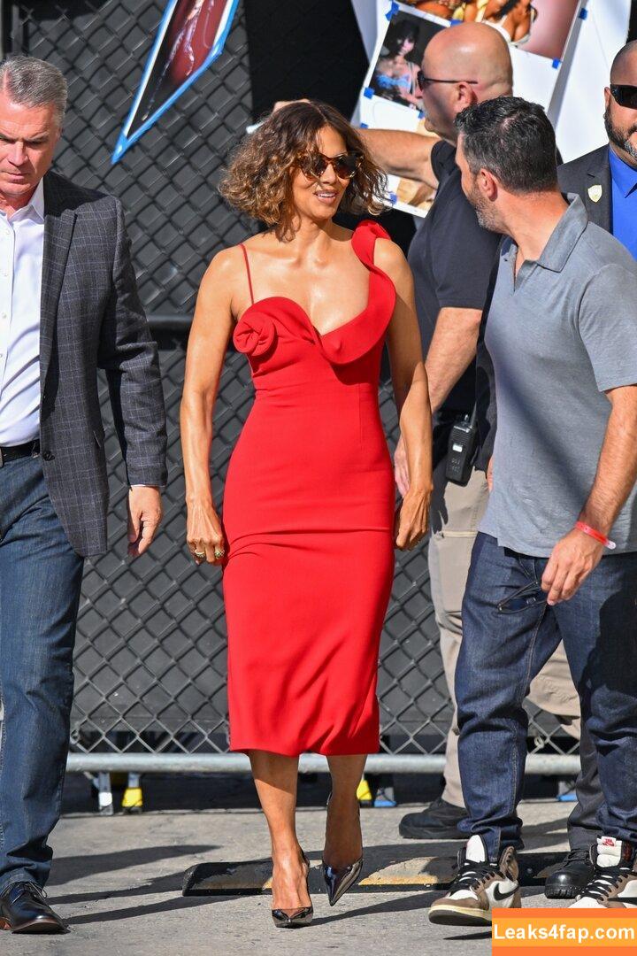 Halle Berry / halleberry / hberry01 leaked photo photo #0581