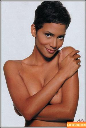 Halle Berry photo #0015