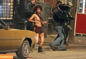 Halle Berry photo #0021