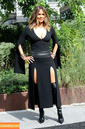 Halle Berry photo #0090
