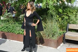 Halle Berry photo #0124