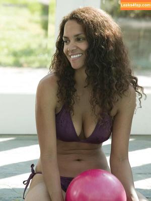 Halle Berry photo #0190