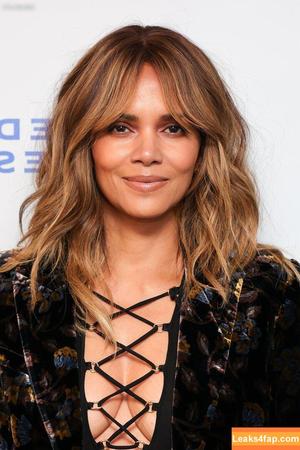 Halle Berry photo #0198