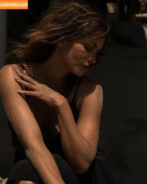 Halle Berry photo #0228