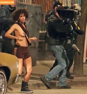Halle Berry photo #0306
