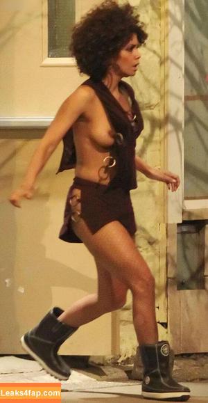 Halle Berry photo #0312