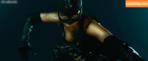 Halle Berry photo #0372