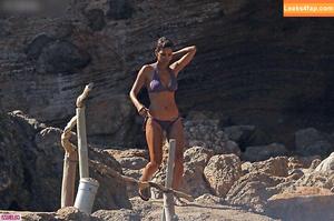 Halle Berry photo #0417