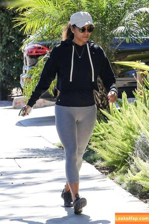 Halle Berry photo #0448
