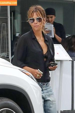Halle Berry photo #0462