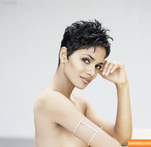 Halle Berry photo #0518