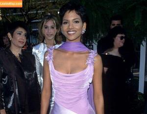 Halle Berry photo #0650