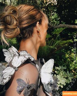 Halle Berry фото #0850