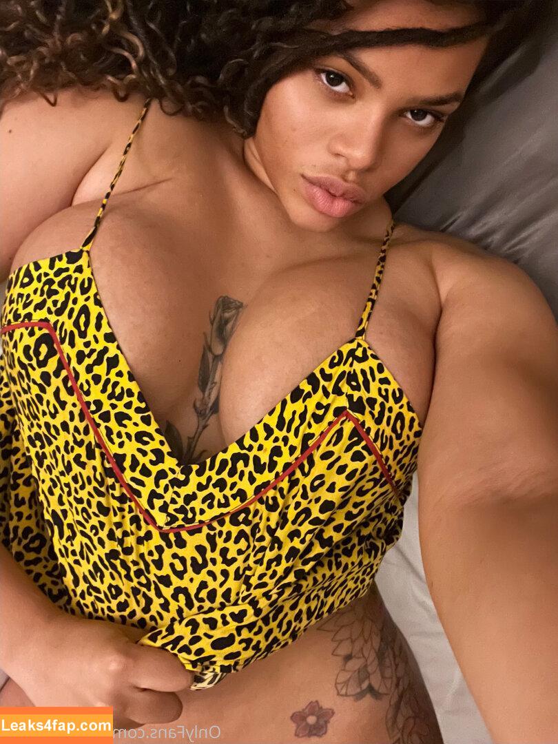hallehayesvip / hallehayesreal leaked photo photo #0018
