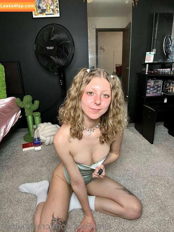 Hallie Gift / craziekitten / giftyhippie leaked photo photo #0348