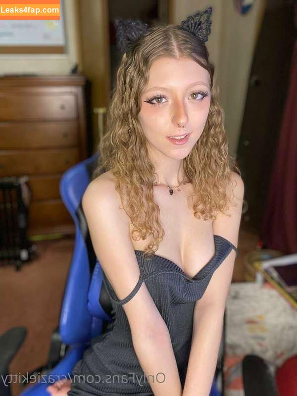Hallie Gift / craziekitten / giftyhippie leaked photo photo #0668