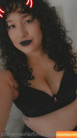 halloweentits photo #0006