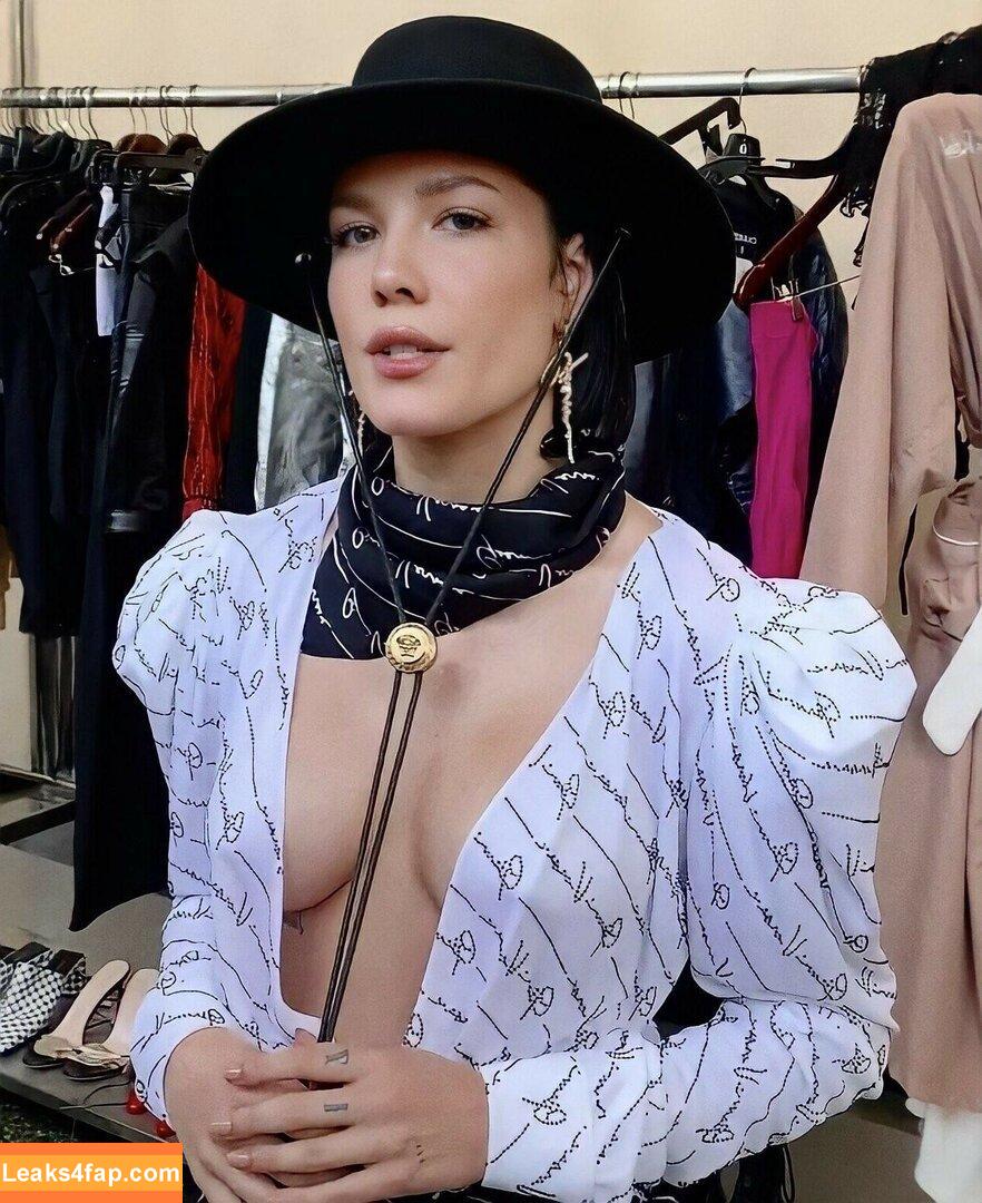 Halsey / iamhalsey leaked photo photo #0012