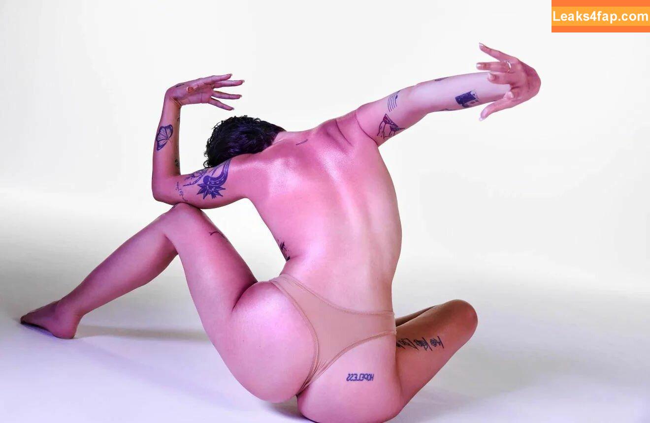 Halsey / iamhalsey leaked photo photo #0060