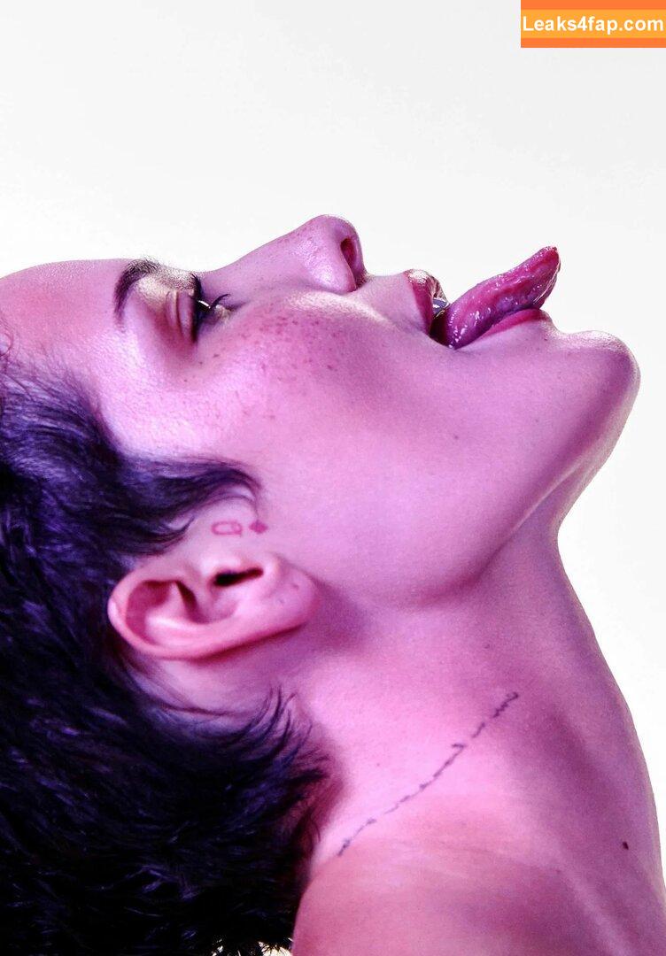 Halsey / iamhalsey leaked photo photo #0062