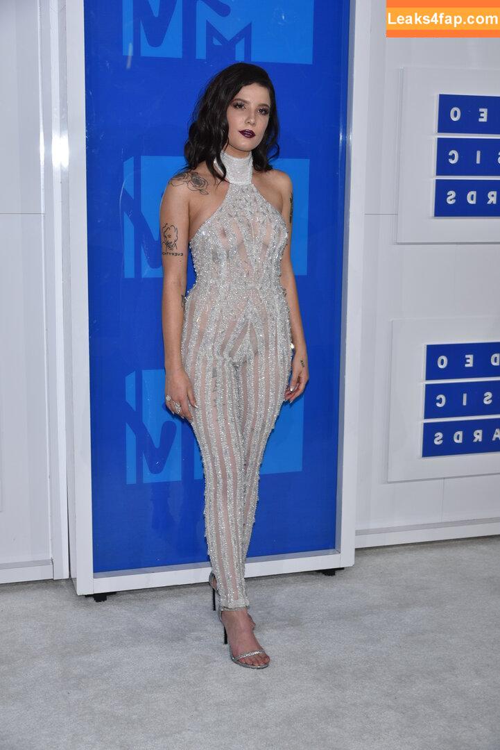 Halsey / iamhalsey / yammahaaa leaked photo photo #0357