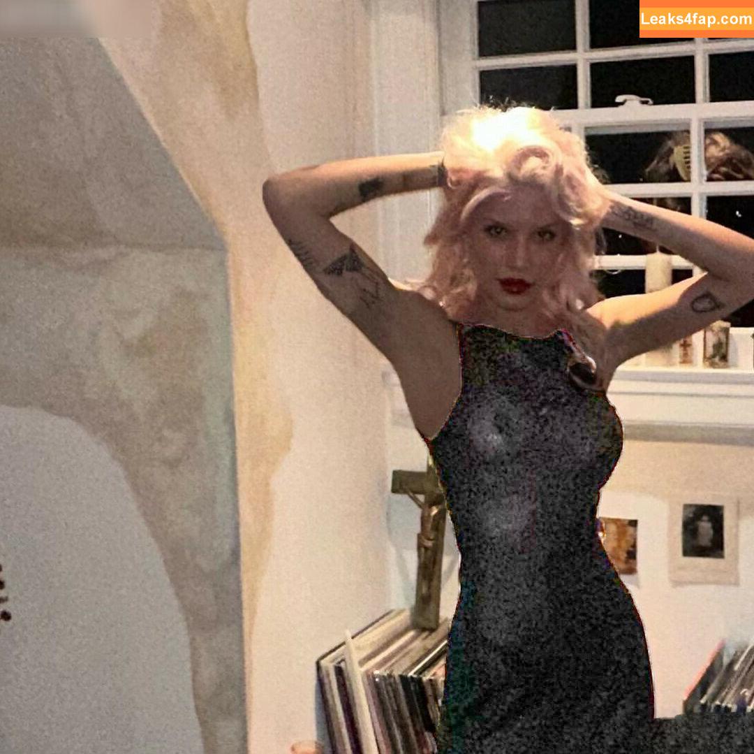 Halsey / iamhalsey / yammahaaa leaked photo photo #0397