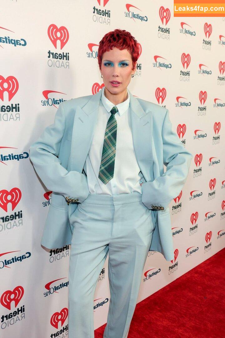Halsey / iamhalsey / yammahaaa leaked photo photo #0857
