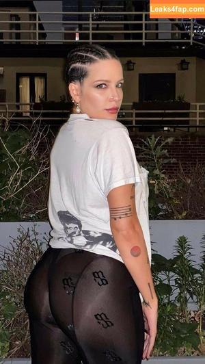 Halsey photo #0011