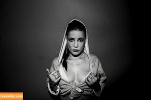 Halsey photo #0019