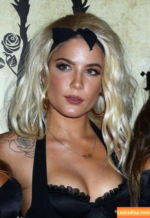Halsey photo #0045