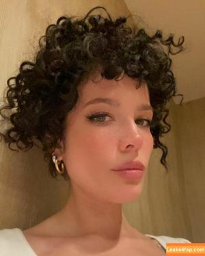 Halsey photo #0071