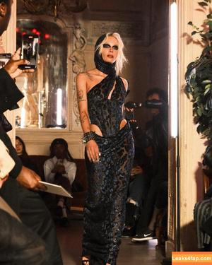 Halsey фото #0151