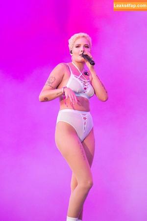 Halsey photo #0257