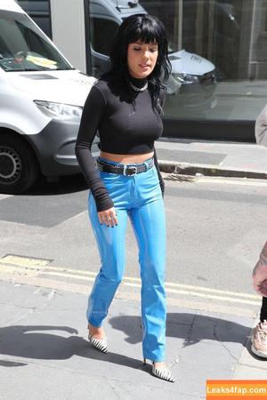 Halsey photo #0264