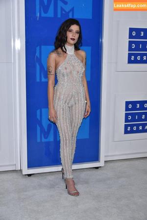 Halsey photo #0357