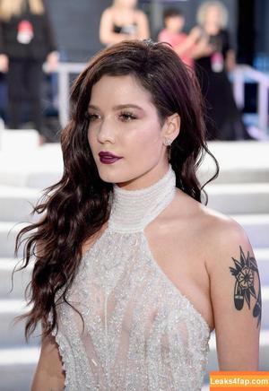 Halsey photo #0359