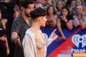 Halsey photo #0786