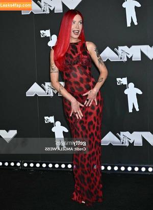 Halsey photo #0794