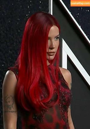 Halsey photo #0798