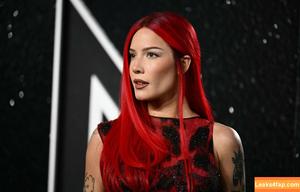 Halsey photo #0803