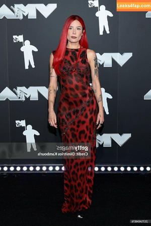 Halsey photo #0805