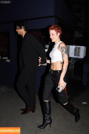 Halsey photo #0806