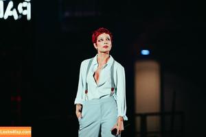 Halsey photo #0841
