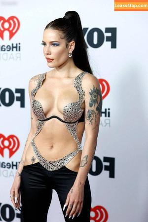 Halsey фото #1024