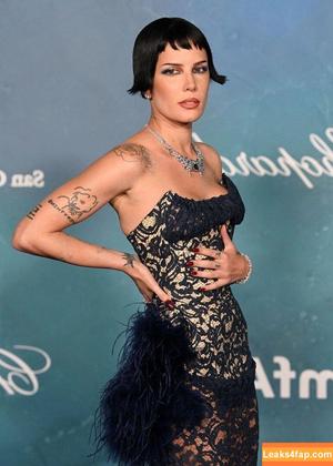 Halsey фото #1052