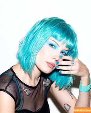 Halsey photo #1059